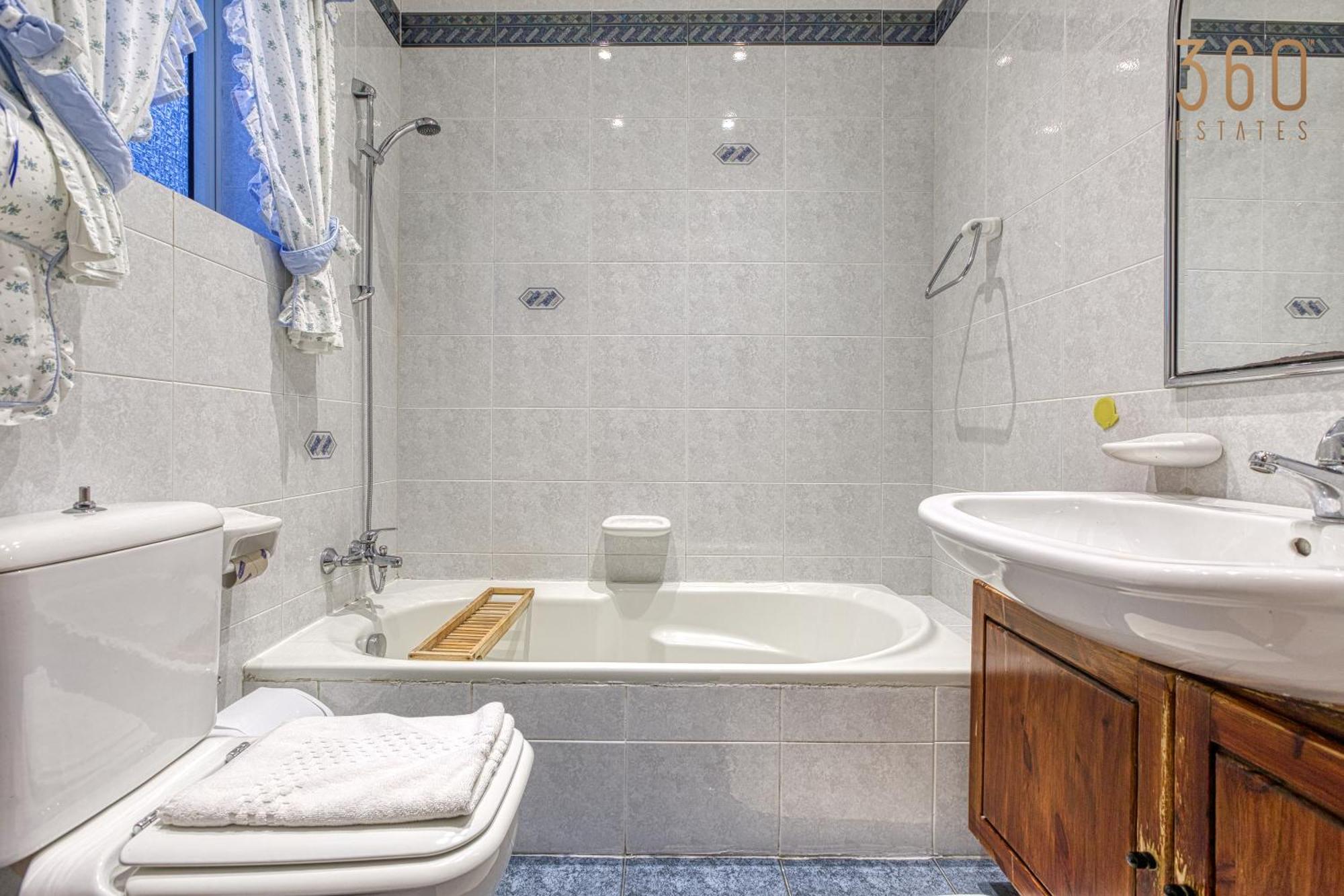 شقة Authentic 2br In The Heart Of By 360 Estates
